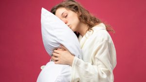 Sarung Bantal Sutra Disebut Bisa Cegah Kerutan