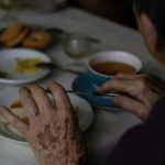 Generasi Sandwich Rentan Alami Stres dan Kelelahan